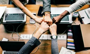 What is a cloud communication?